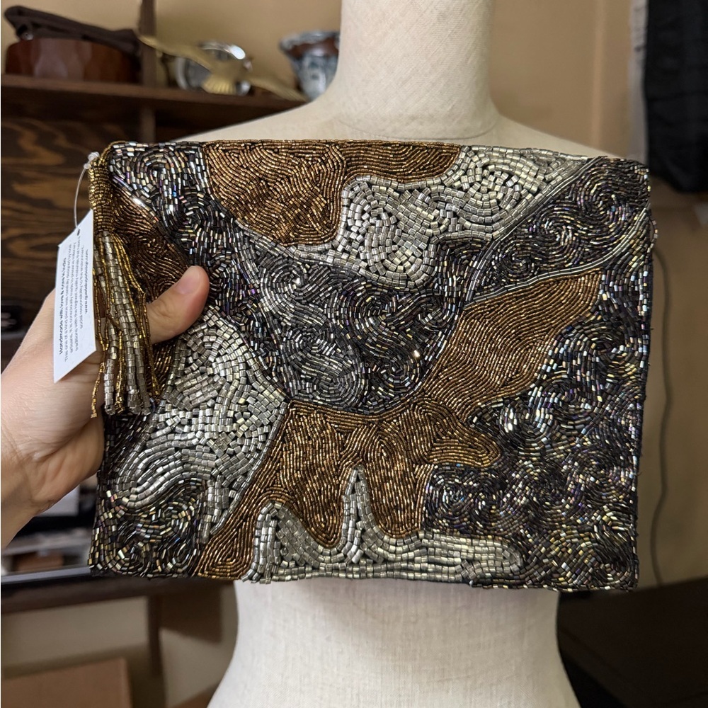 Guadalupe Design Beaded Tassel Clutch Purse, Silver and Gold Abstract Pattern